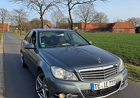 Mercedes-Benz C 220 CDI BlueEFFICIENCY ELEGANCE ELEGANCE