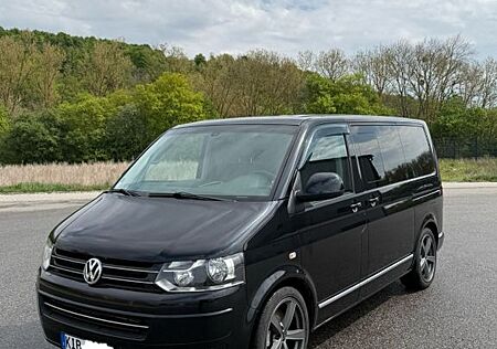 VW T5 Multivan Volkswagen Highline 2.0 TDI Neuer Motor 3000km