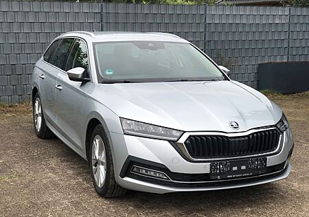 Skoda Octavia Combi First Edition