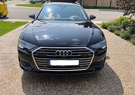Audi A6 40 TDI quattro S tronic Avant. Unfallfrei