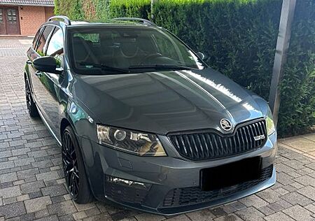 Skoda Octavia 2.0 TDI DSG RS Combi RS