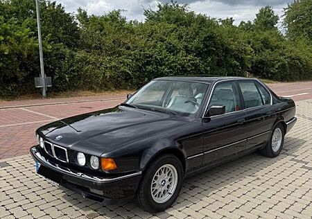 BMW 750 1.Hand Lückenlos