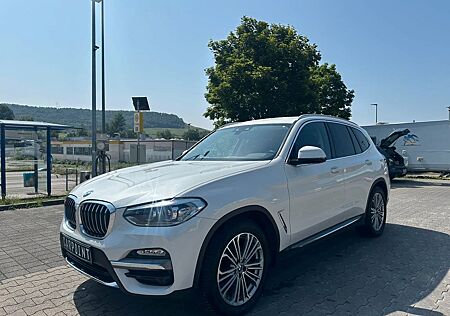 BMW X3 xDrive 20 d Luxury Line/ AUT/LEDER/LED/AHK/
