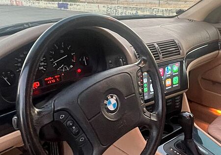 BMW 520i Auto 1997 (E39-M52)