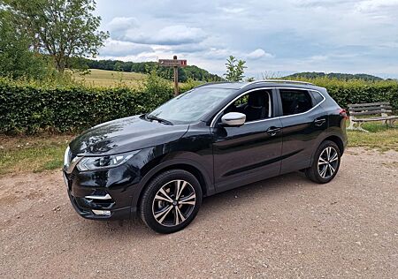 Nissan Qashqai 1.3 DIG-T MHEV 158PS N-Connecta N-Co...