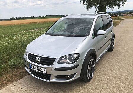 VW Touran Volkswagen Cross 1.4 TSI 103kW -