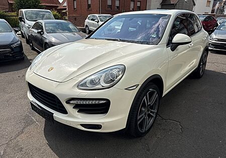 Porsche Cayenne Turbo Kraft, Luxus & Zuverlässigkeit