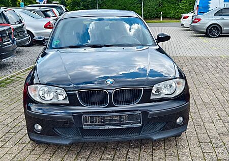 BMW 116i Lim. / 5 Trg /