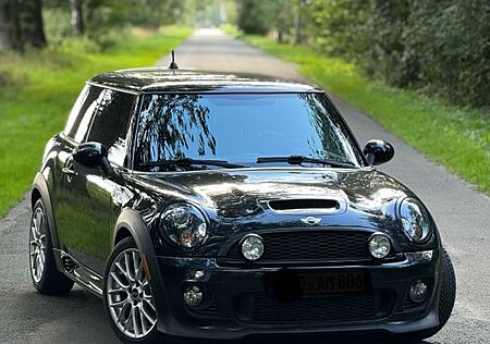 Mini John Cooper Works Coupé