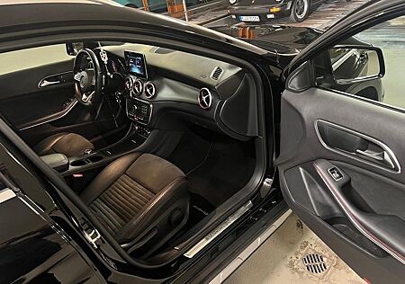 Mercedes-Benz GLA 200 d 4MATIC DCT -