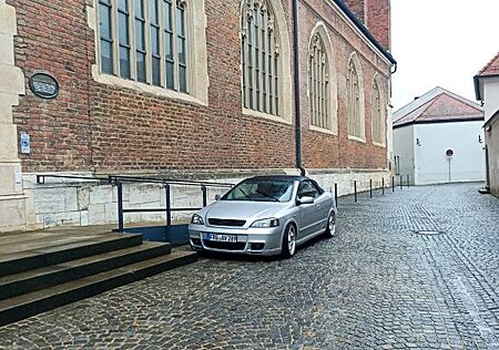 Opel Astra Cabrio 2.2 -