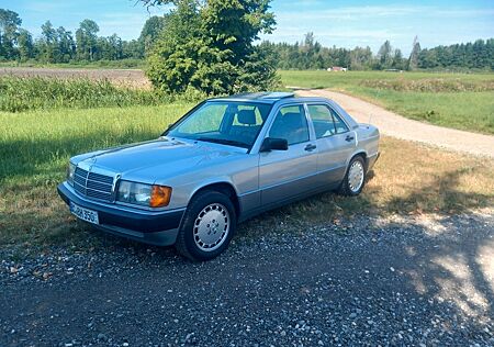 Mercedes-Benz 190