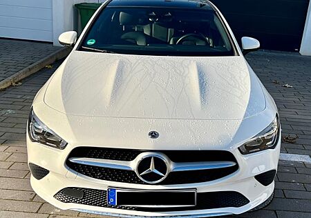 Mercedes-Benz CLA 180 Shooting Brake