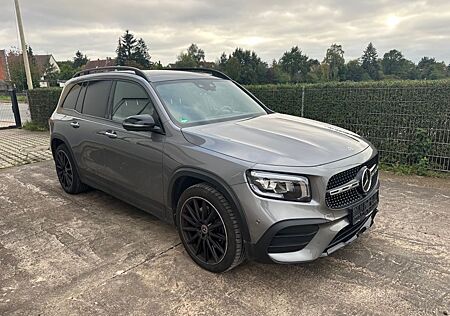 Mercedes-Benz GLB 220d 4Matic AMG*Pano*Standh.*Burmester*Night