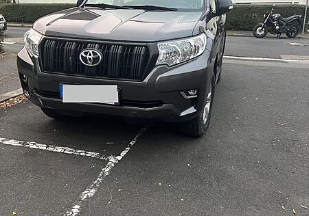 Toyota Land Cruiser Basis