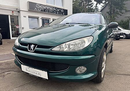 Peugeot 206 CC RolandGarros*GEPFLEGT*2.HAND*LEDER*SITZH.