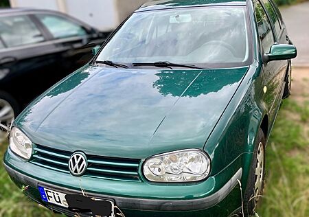 VW Golf Volkswagen 1.4 Basis