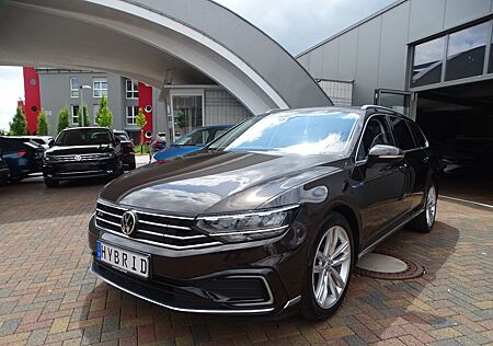 VW Passat Variant Volkswagen GTE "Navi/LED/RKF/ACC/SHZ"