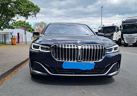 BMW 740d xDrive -Individual
