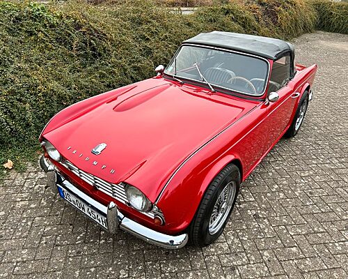 Triumph TR4