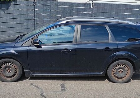 Ford Focus 1,8 Style Turnier Style TÜV Neu