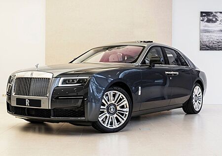Rolls-Royce Ghost 2 year service & warranty