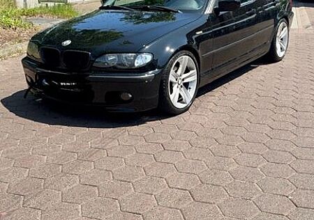 BMW 320i -
