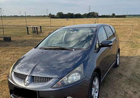 Mitsubishi Grandis 2.0 DI-D Intense 6-Sitzer Intense