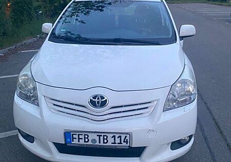 Toyota Verso 1.8 Edition