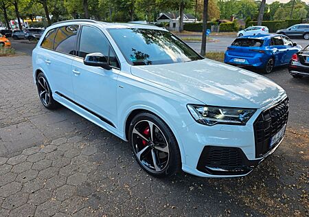Audi Q7 55 TFSI S line 7 Sitzer B&O Panno Ahk ACC