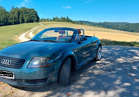 Audi TT Roadster 1.8T quattro 165 kW -