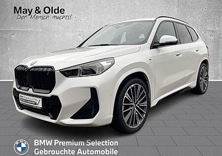 BMW iX1 XDRIVE30 Sportpaket HUD AD AHK-klappbar AHK