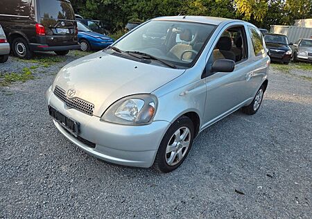 Toyota Yaris 1.0 linea luna