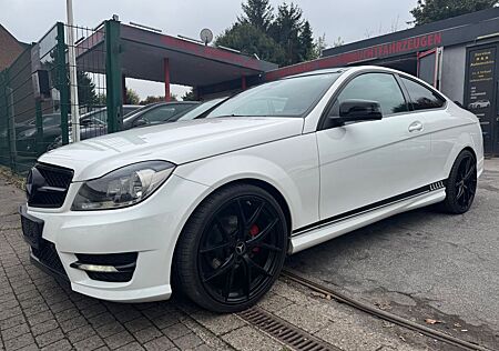 Mercedes-Benz C 250 C -Klasse Coupe CGI AMG LINE