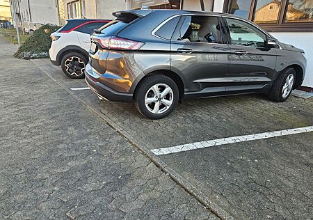 Ford Edge 2,0 l TDCi Bi-Turbo 4x4 Titanium P-Sh