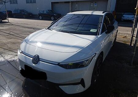 VW ID.7 Volkswagen TOURER PRO IQ-LIGHT/20Z./ACC/HuD/H&K/WÄRMEP