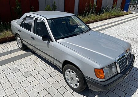 Mercedes-Benz E 230 W124 Limo*Tüv neu*Automatik*2Hand*top Zust
