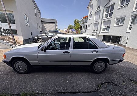 Mercedes-Benz 190E