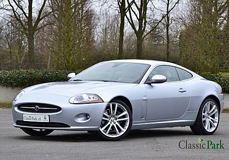 Jaguar XK8 4.2 V8 Coupé