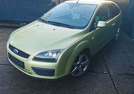 Ford Focus 1,6 Ti-VCT Style+*Tüv12-2026*Klima*