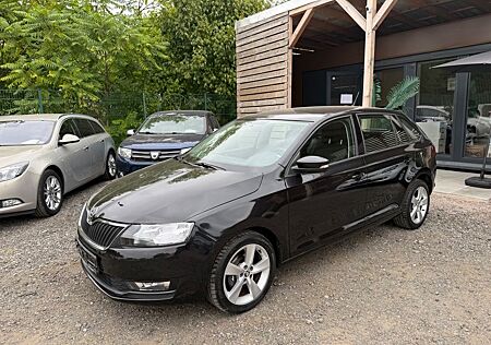 Skoda Rapid Spaceback Cool Edition HU6AU´Neu