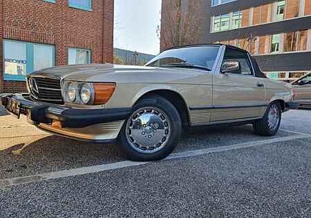 Mercedes-Benz SL 560 R107 Wertgutachten Vollabnahme