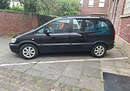Opel Zafira 1.6 16V Elegance Elegance