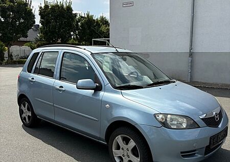 Mazda 2 1,4 TÜV Neu Bremsen Neu Klimaanlage 8Fach bereif