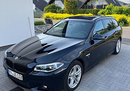 BMW 520d xDrive Touring - *8-Fach*Allrad*AHK*M-Paket