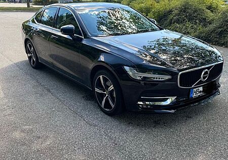 Volvo S90 D4 mit ganz neuen TÜV