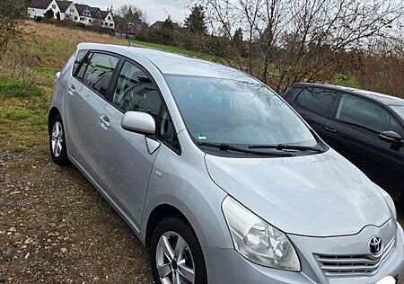 Toyota Verso 2.0l D-4D Life Life