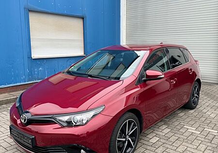 Toyota Auris Team Deutschland 1,2-l-Turbo S/S Team ...