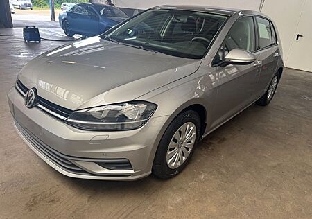 VW Golf Volkswagen 1.6 TDI SCR Comfortline *1.Hand*