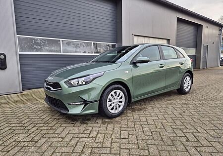 Kia Cee'd Ceed Vision 1.5 T-GDi 140PS Automatik Klimaauto